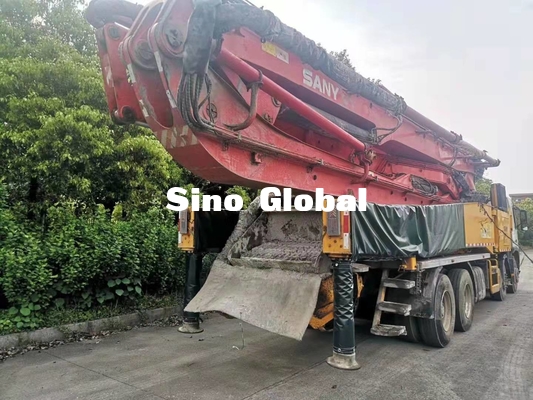 Red Used Concrete Pump Truck With Volve Chassis 56m / 6 Section