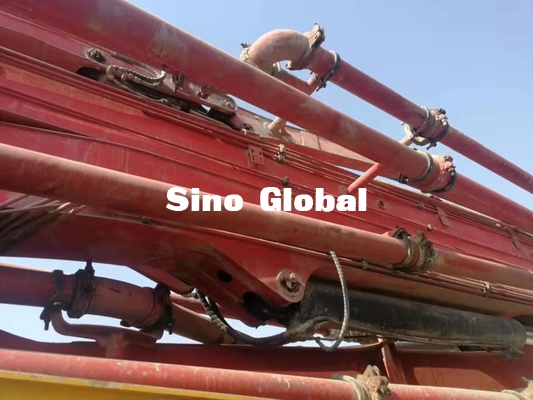 Red Used Concrete Pump Truck With Volve Chassis 56m / 6 Section