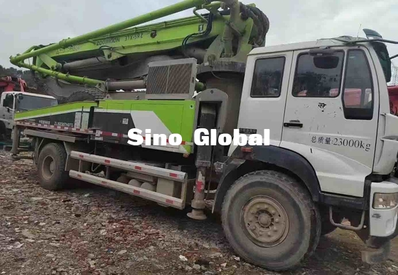 Used Zoomlion Concrete Pump Truck 37M With Sinotruk Chassis 1370mm Feeding Height