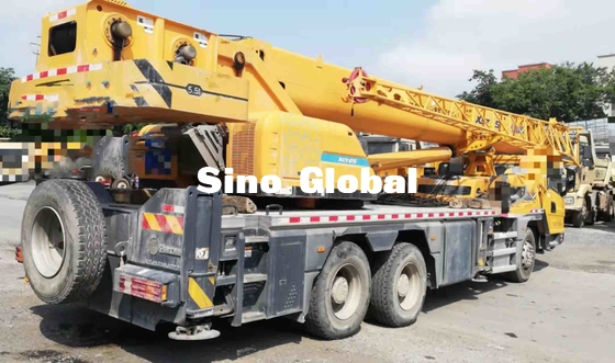2nd hand Crane XCMG 25 Ton , used truck mounted cranes 21m Turning Diameter