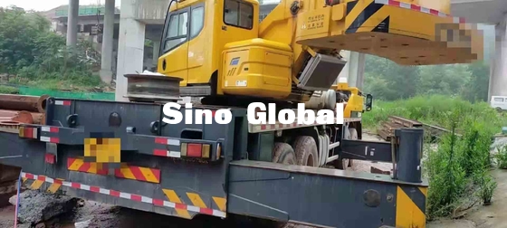 50 Ton Used Truck Crane XCMG QY50KA 40L Oil Consumption Per 100km