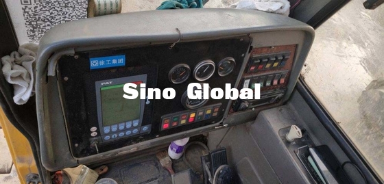Used 100 Ton Crawler Crane XCMG QUY100 Model 200KW Engine Power